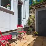 Large Apartment In City Centre Pula!