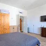 Large Apartment In City Centre Pula!